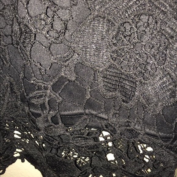 Beautiful Black Lace Skirt with underlining - Picture 4 of 5